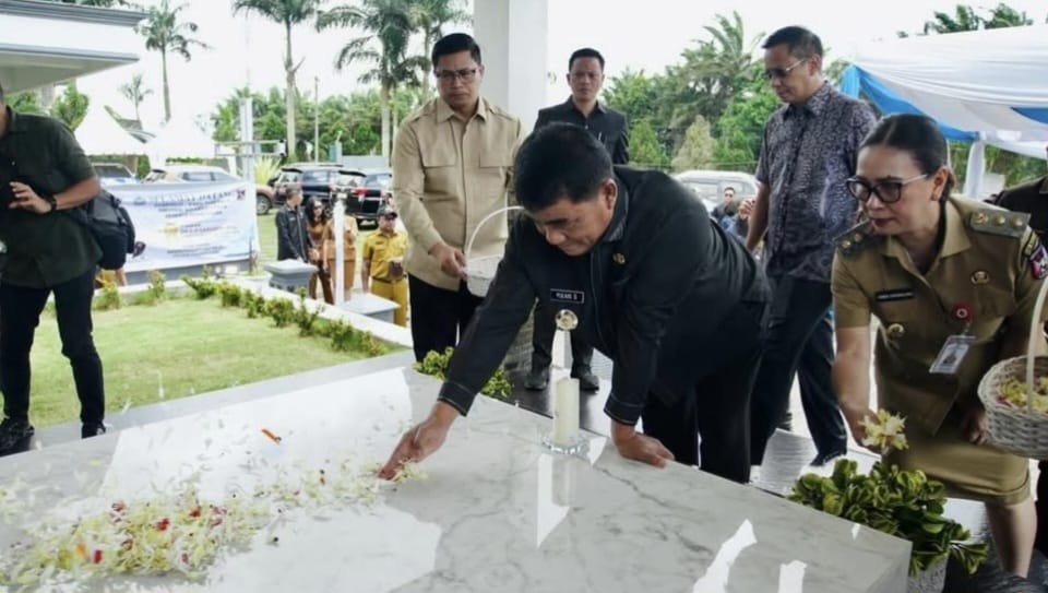 Sulawesi Utara, Yulius Selvanus, Sam Ratulangi